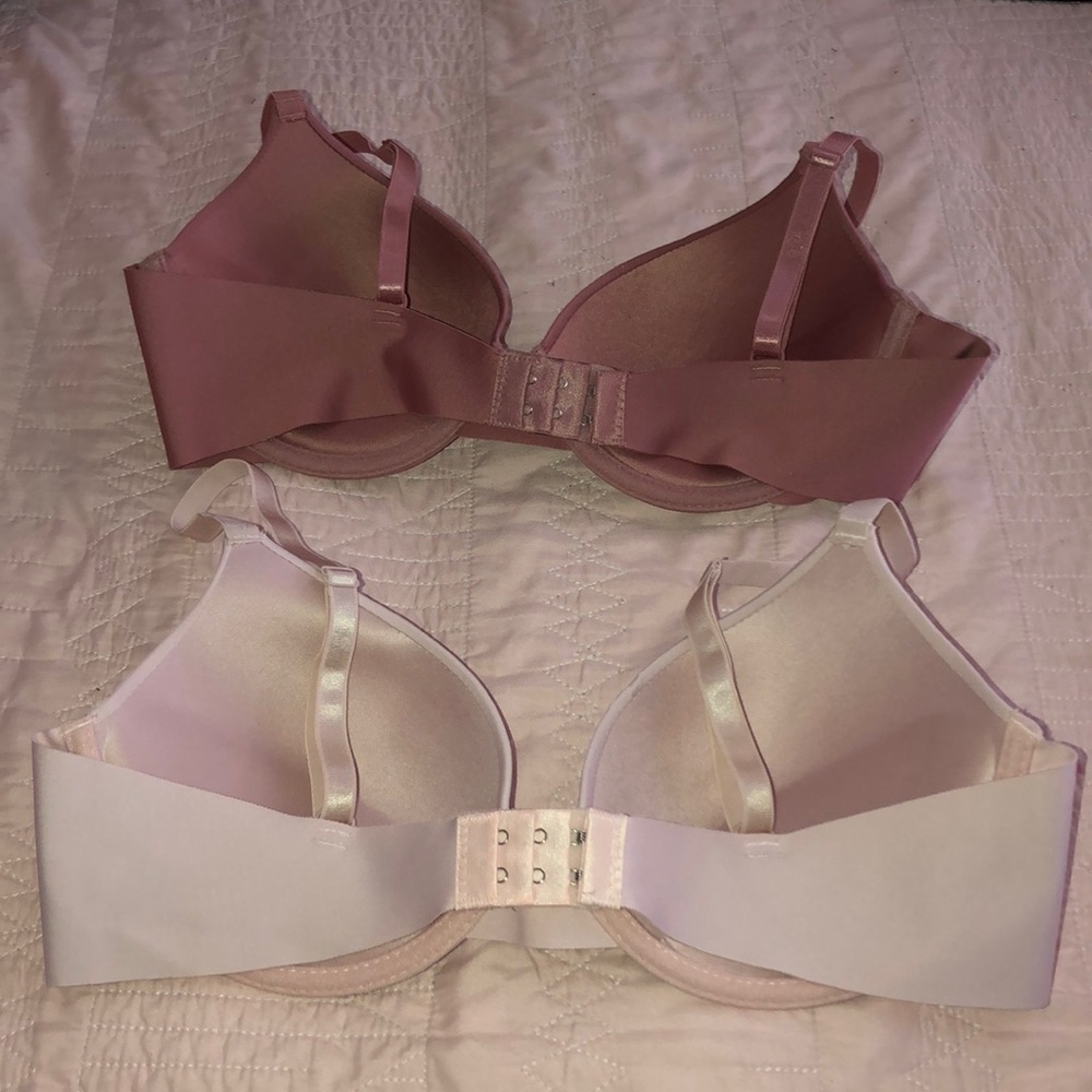 Bras - Picture 2 of 3